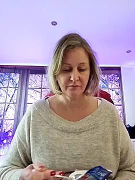 Snapshot of MarleneBloem chatting on 01-29-25, 02:00 MarleneBloem online show from 01-29-25, 02:00