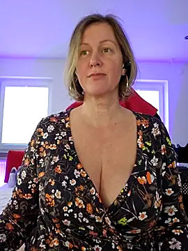 Snapshot of MarleneBloem chatting on 03-13-25, 03:39 MarleneBloem online show from 03-13-25, 03:39