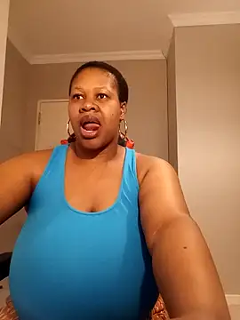 bustylisa1983 online show from 12-14-25, 04:51