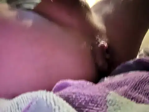 Travislovescum online show from 11-14-25, 07:56