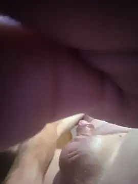 Travislovescum online show from 09-15-25, 07:53