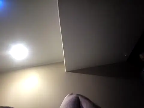 Travislovescum online show from 10-21-25, 08:47