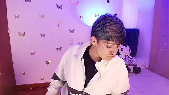 9 Fernanda 9 online show from 11-18-25, 12:30