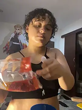 lou cute online show from 04-14-26, 03:55