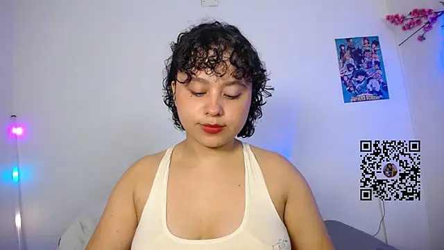 Snapshot of lou_cute chatting on 07-24-26, 03:02 lou cute online show from 07-24-26, 03:02