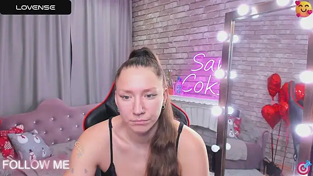 Snapshot of SarahCoksss chatting on 02-28-25, 03:26 SarahCoksss online show from 02-28-25, 03:26