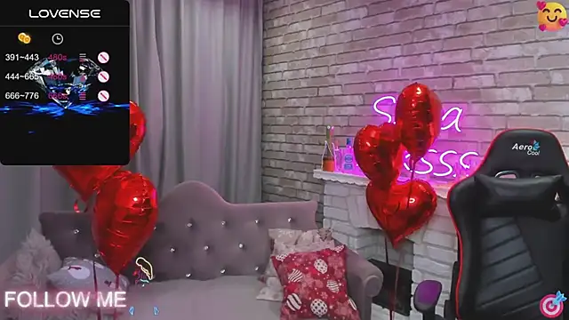 Snapshot of SarahCoksss chatting on 02-09-25, 12:06 SarahCoksss online show from 02-09-25, 12:06