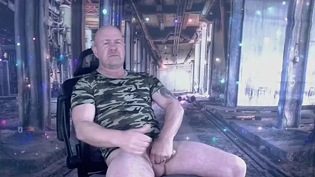 ManlyPrisonGuy online show from 12-16-25, 01:26