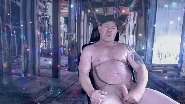 ManlyPrisonGuy online show from 12-20-25, 02:31