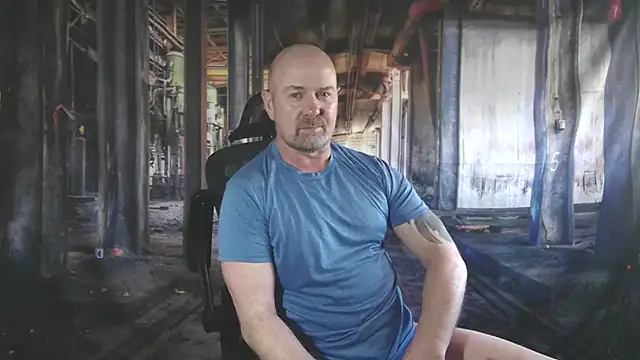 ManlyPrisonGuy online show from 04-04-26, 02:12