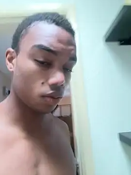 Snapshot of Shhhtrey0375 chatting on 01-14-26, 07:28 Shhhtrey0375 online show from 01-14-26, 07:28