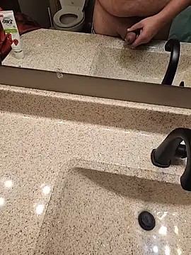 Snapshot of Jackauff69 chatting on 12-22-24, 10:47 Jackauff69 online show from 12-22-24, 10:47