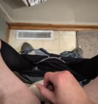 Snapshot of Jackauff69 chatting on 11-04-25, 12:58 Jackauff69 online show from 11-04-25, 12:58