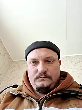 Snapshot of Pandasky chatting on 01-17-26, 10:52 Pandasky online show from 01-17-26, 10:52