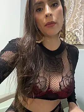 Snapshot of Mau_White chatting on 07-26-26, 01:01 Mau White online show from 07-26-26, 01:01