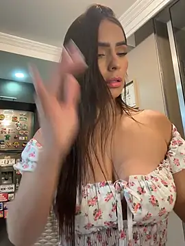 Mau White online show from 04-08-26, 01:40