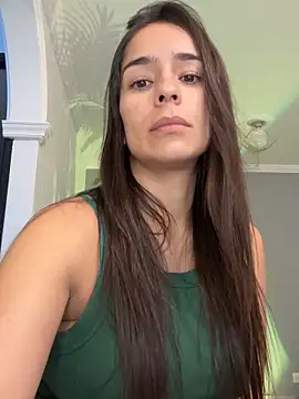 Snapshot of Mau_White chatting on 06-16-26, 11:05 Mau White online show from 06-16-26, 11:05