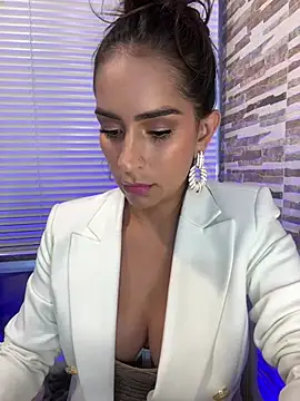 Mau White online show from 03-13-25, 01:54