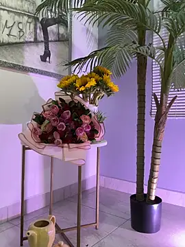 Mau White online show from 03-11-26, 01:43