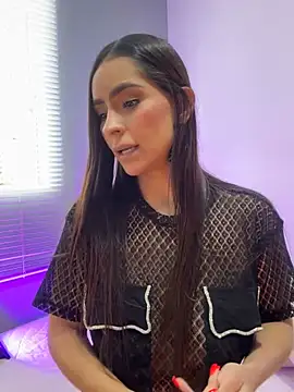 Snapshot of Mau_White chatting on 05-06-26, 03:38 Mau White online show from 05-06-26, 03:38