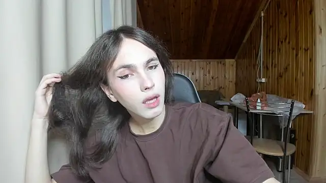 fcherthth online show from 12-19-24, 07:29