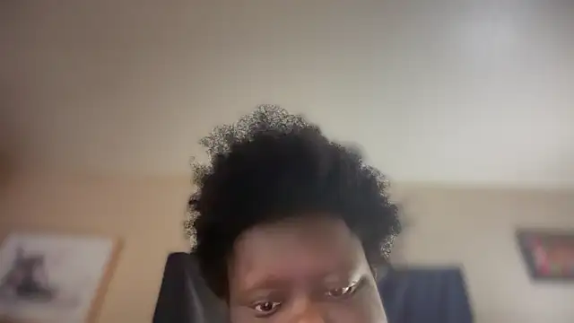 Snapshot of Yagurl__west chatting on 03-01-25, 09:37 Yagurl west online show from 03-01-25, 09:37