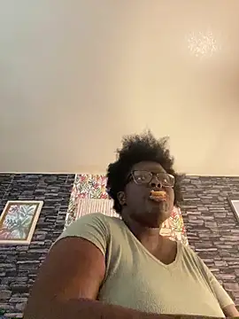 Snapshot of Yagurl__west chatting on 11-06-25, 08:57 Yagurl west online show from 11-06-25, 08:57