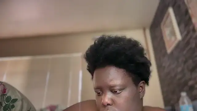 Snapshot of Yagurl__west chatting on 09-27-25, 09:54 Yagurl west online show from 09-27-25, 09:54