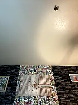 Yagurl  west online show from 11-24-25, 01:27