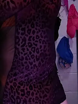 Snapshot of Mshizzle12 chatting on 10-16-25, 09:12 Mshizzle12 online show from 10-16-25, 09:12