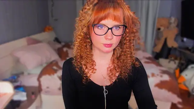 Snapshot of KlementinaBbG chatting on 11-23-25, 08:19 KlementinaBbG online show from 11-23-25, 08:19