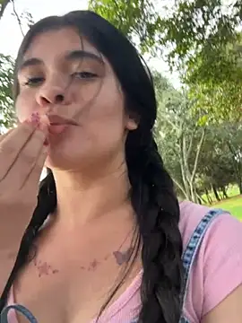 ambar-adaams online show from 06-03-26, 10:36