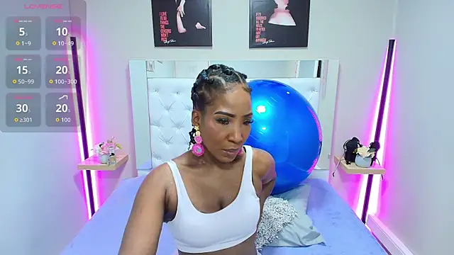 kimmturner online show from 09-19-25, 01:04