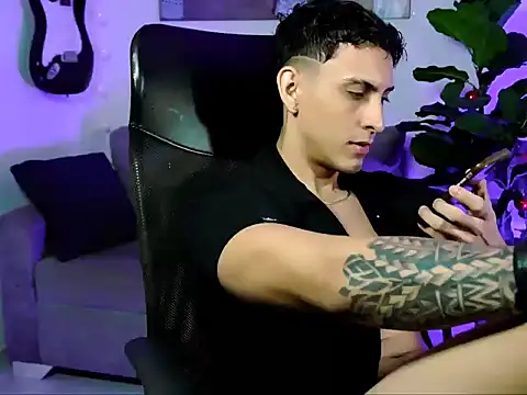 Snapshot of _Ryan_walker chatting on 02-28-26, 07:19 Ryan walker online show from 02-28-26, 07:19