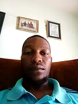 Snapshot of Vuyokaki chatting on 10-05-25, 04:58 Vuyokaki online show from 10-05-25, 04:58