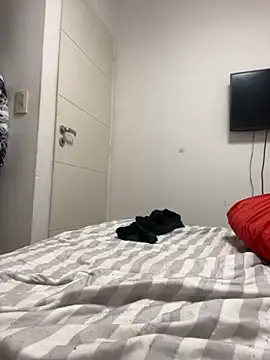 Snapshot of fitcouple1889 chatting on 09-20-25, 01:54 fitcouple1889 online show from 09-20-25, 01:54