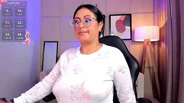 Amber gold  online show from 12-14-25, 03:57