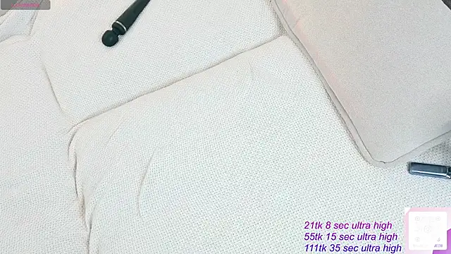 Snapshot of __KawaiiYuki__ chatting on 06-19-26, 04:18 KawaiiYuki online show from 06-19-26, 04:18