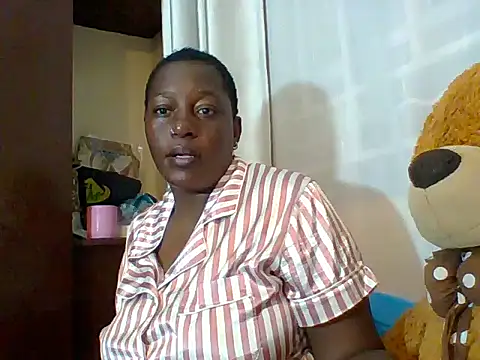 Poisonous Ivy online show from 03-01-26, 10:21