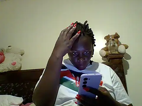 Poisonous Ivy online show from 04-14-26, 10:15