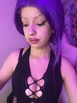 Snapshot of Katalinastarr chatting on 12-18-24, 03:44 Katalinastarr online show from 12-18-24, 03:44