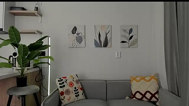 sarahphyllis online show from 10-09-25, 08:42