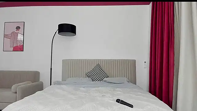 sarahphyllis online show from 10-02-25, 07:39