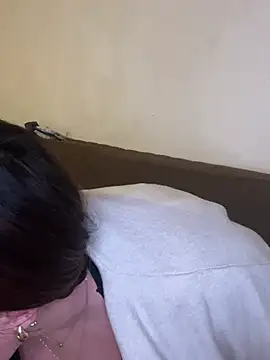 Snapshot of Novababy18 chatting on 01-22-25, 10:15 Novababy18 online show from 01-22-25, 10:15