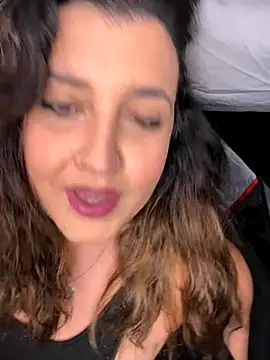 Snapshot of Novababy18 chatting on 12-16-25, 10:14 Novababy18 online show from 12-16-25, 10:14