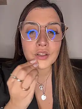 Snapshot of Novababy18 chatting on 02-27-26, 01:28 Novababy18 online show from 02-27-26, 01:28