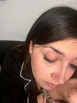 Snapshot of Novababy18 chatting on 01-14-26, 10:46 Novababy18 online show from 01-14-26, 10:46