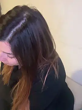 Snapshot of Novababy18 chatting on 01-16-25, 12:45 Novababy18 online show from 01-16-25, 12:45