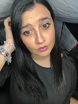 Snapshot of Novababy18 chatting on 11-05-25, 09:29 Novababy18 online show from 11-05-25, 09:29