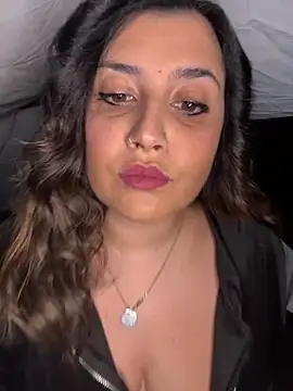 Snapshot of Novababy18 chatting on 12-02-25, 11:17 Novababy18 online show from 12-02-25, 11:17